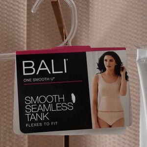 NWT Bali Smooth Seamless Tank 2XL